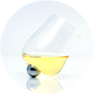 Aura wine glass